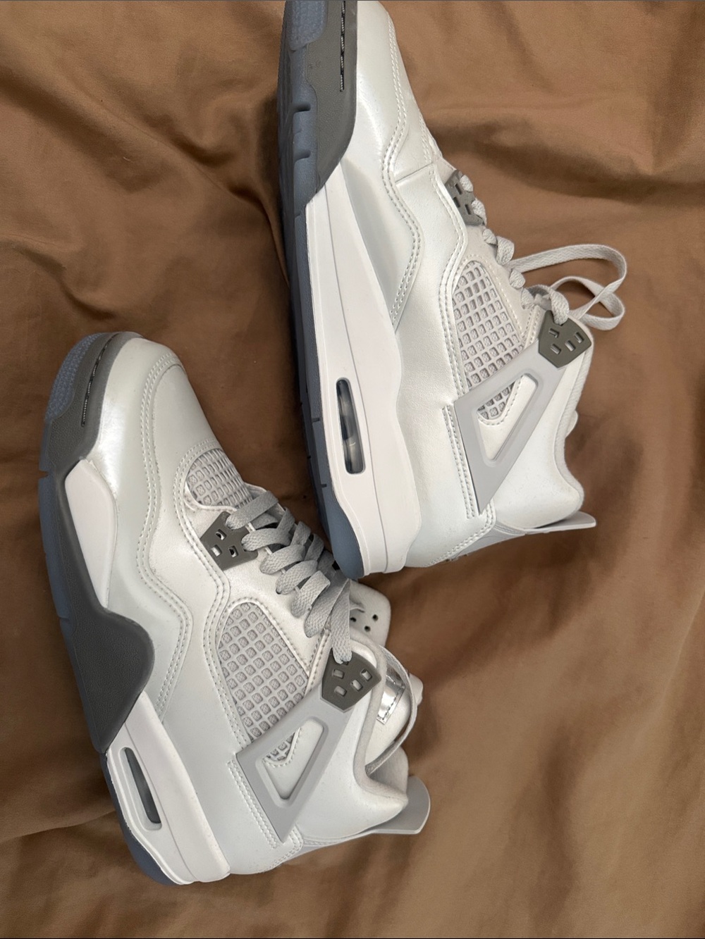 Jordan 4, kids White and Gray Retro Sneakers